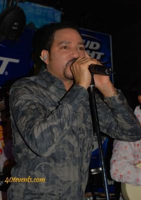 20070704003134-frank-20reyes-20en-20-20concierto.jpg