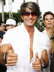 20070705205334-bobby-larios-80406.jpg