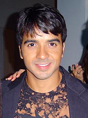 20070802203901-luis-fonsi-052406-180.jpg