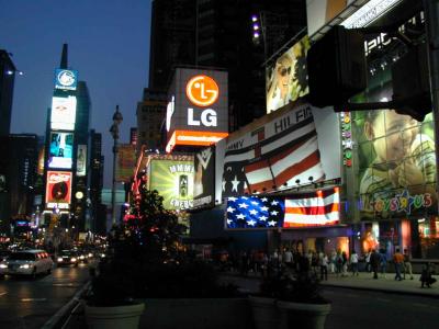 20070825170809-1024x768-nueva-york-de-noche.jpg